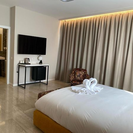Oasi Village Hotel Mediolan Zewnętrze zdjęcie