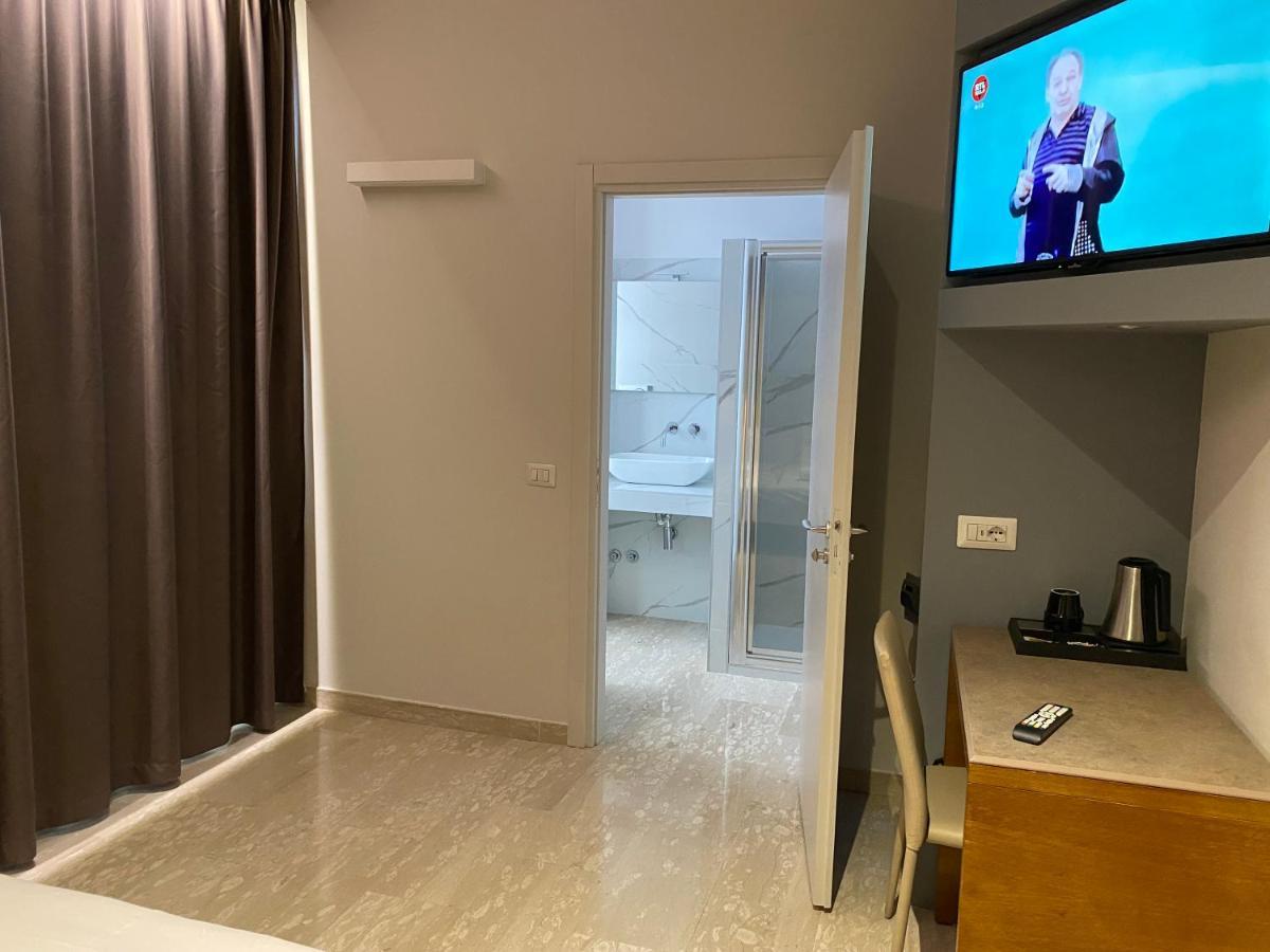 Oasi Village Hotel Mediolan Zewnętrze zdjęcie