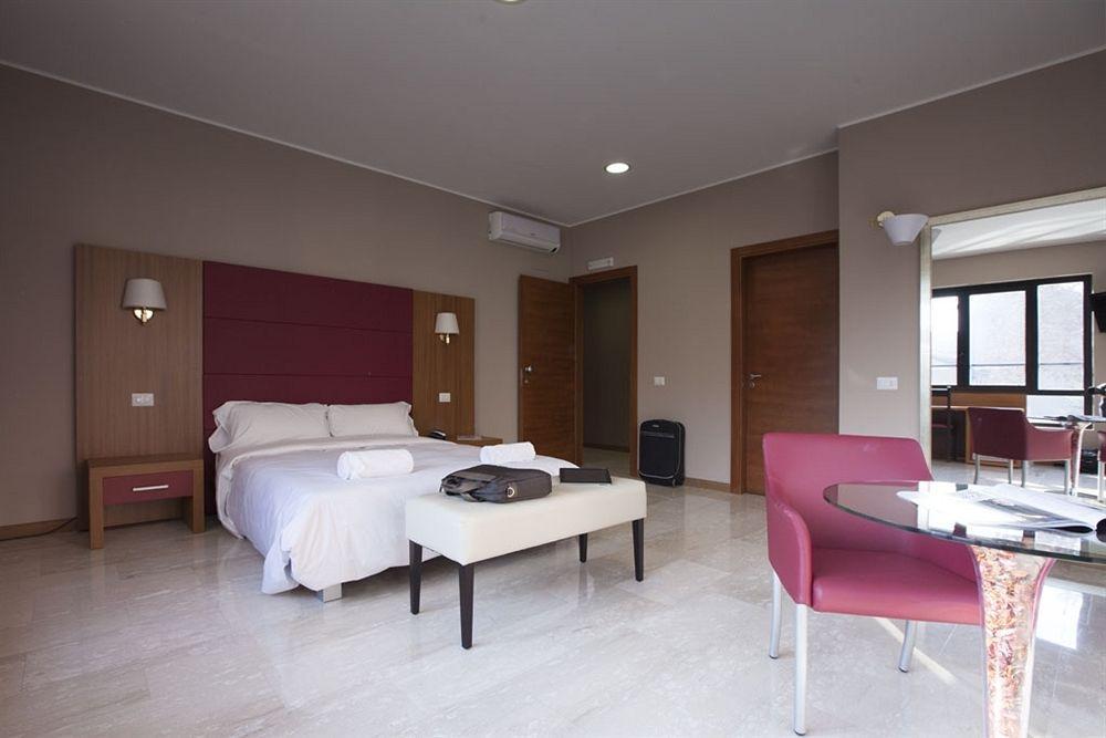 Oasi Village Hotel Mediolan Zewnętrze zdjęcie